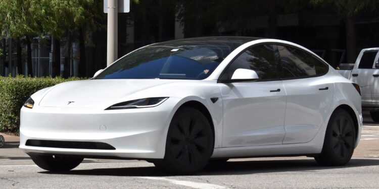 A Fatal Tesla Crash in Texas Sets Up a Legal Showdown