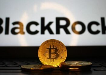 Blackrock’s IBIT Leads $469 Million Bitcoin ETF Selloff in Biggest Exit Since June 2