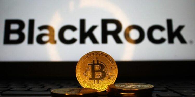 Blackrock’s IBIT Leads $469 Million Bitcoin ETF Selloff in Biggest Exit Since June 2