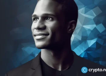 Arthur Hayes under fire for exiting Worldcoin position 