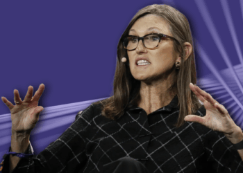 Cathie Wood’s ARK Invest Buys the Dip on Coinbase, Circle, Bullish, and Robinhood as Crypto Stocks Slide