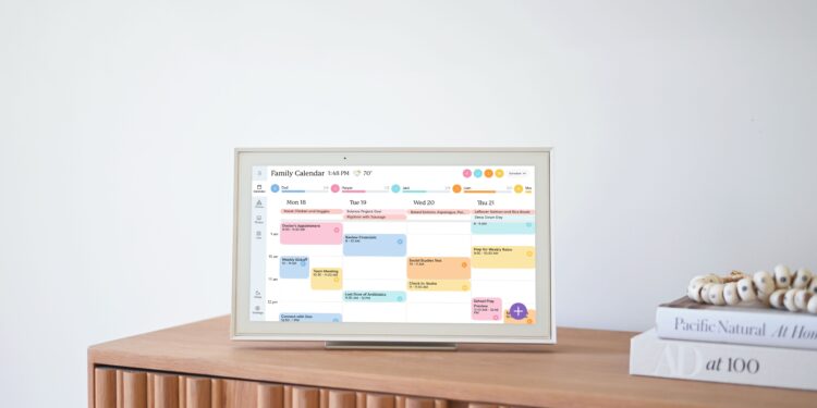 Skylight’s Touchscreen Calendar Got my Whole Family on the Same Page