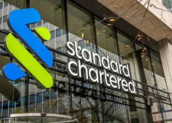 Standard Chartered Becomes First Major Bank to Offer Direct Stablecoin Services