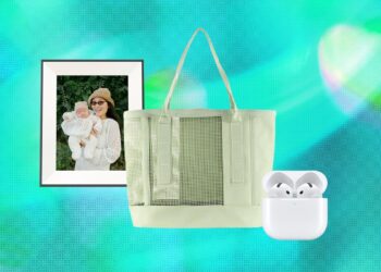 Best Gifts for Mom (2026): E-Readers, Digital Wall Calendar, Smart Bird Feeders