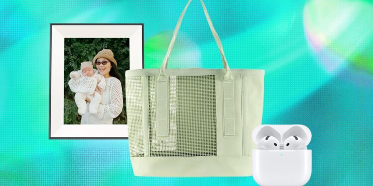 Best Gifts for Mom (2026): E-Readers, Digital Wall Calendar, Smart Bird Feeders