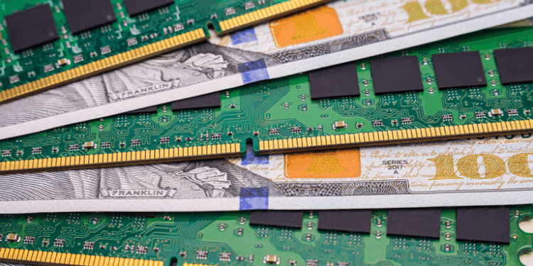 A Gamer Boosted His RAM With DIY Copper Pipe Heatsinks in 45 Minutes