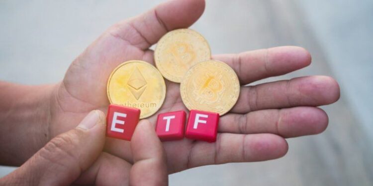 Bitcoin and Ether ETFs Turn Green With $239M in Inflows as Japan Moves Toward Crypto ETFs