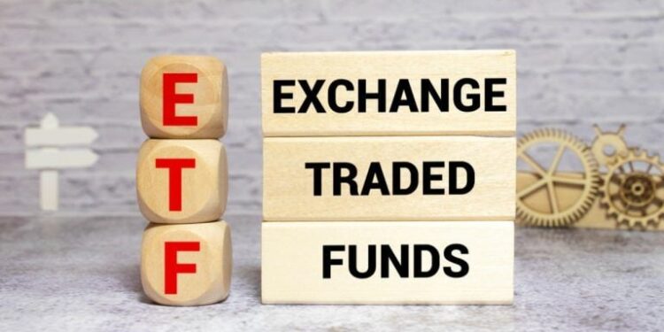 Experts Say June $4.5B ETF Exit Reflects Macro Shift, Not Bitcoin Weakness