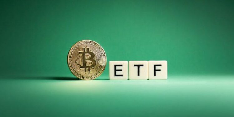 Bitcoin ETFs Add $69 Million as 7-Session Streak Nears $1 Billion