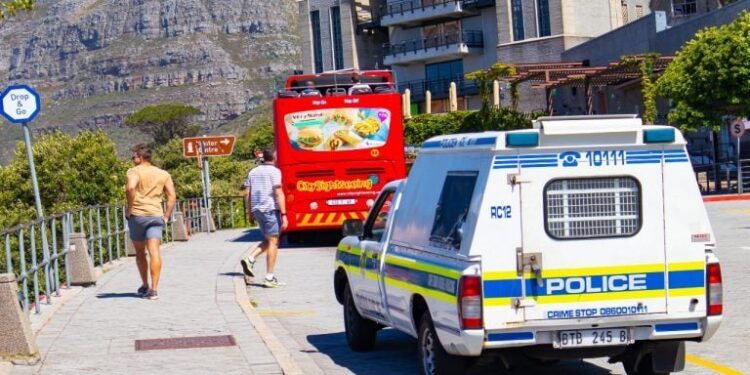 Cape Town Expands Crypto Fraud Fight as Police Seize Luxury Cars With Fake Plates