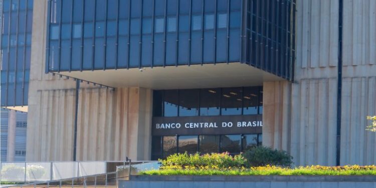Stablecoins Eclipse Bitcoin in Brazil as Demand Hits $14.68B