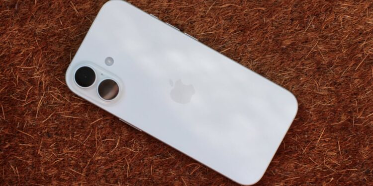 T-Mobile is handing over the Apple iPhone 17 for free — how to claim variation yours