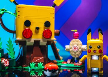 I played with the adorable Lego Pokémon Smart Play Sets and my inner kid is losing its mind