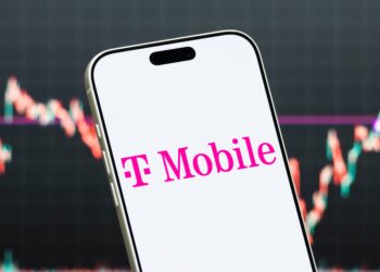 T-Mobile down: Why SOS mode is showing up on your phone