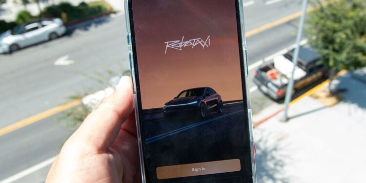 Teslas Robotaxi service alternative is now active in part of Miami