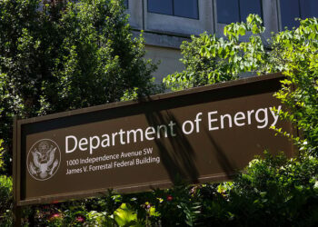 White House purges thousands of web pages about energy saving during heatwave