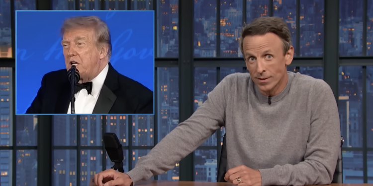 Seth Meyers gleefully reacts to Trumps White House Correspondents Dinner roast