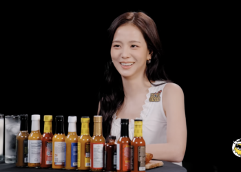 BLACKPINKs Jisoo is tough as hell on Hot Ones