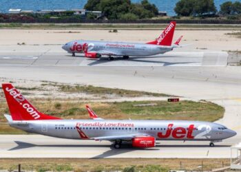 British Airline Jet2 Shares Jump 9% After $536M Fuel Hedge Gain Offsets Middle East Travel Fears