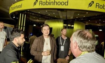 Robinhood Chain monthly active users surpass 2 million, up 50% in a week