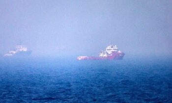 US and Iran seek Hormuz compromise as Trump keeps military option open
