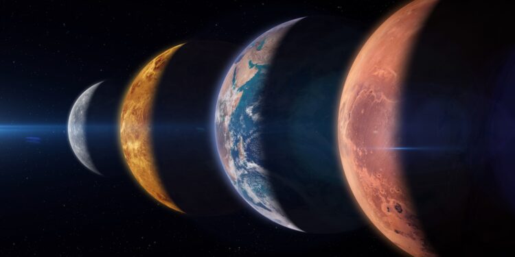 Meteor Showers, Eclipses, and More Are on the August 2026 Astronomical Calendar