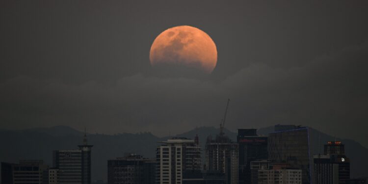 How to See the Partial Lunar Eclipse and Blood Moon on August 27