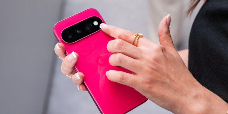4 New Camera Tricks on Google’s Latest Pixel 11 Smartphones