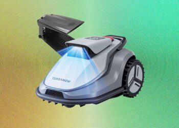 TerraMow V1000 Review: Show Your Lawn Some Love