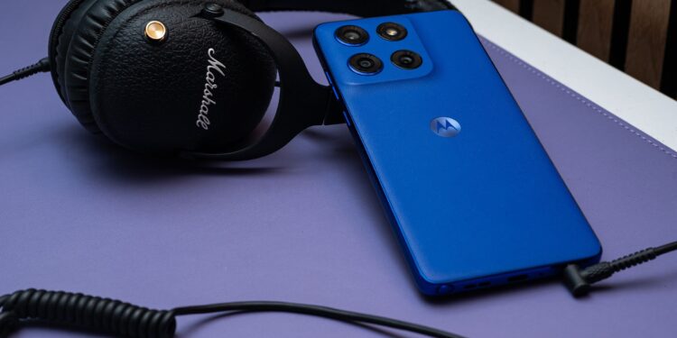 6 Best Phones With Headphone Jacks (2026), Tested and Reviewed