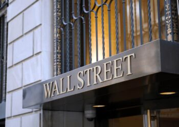 Wall Street Tightens Grip on Crypto as Institutions Now Drive 72% of Spot Flow: Report