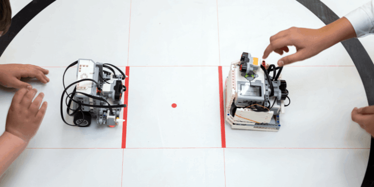 After 100 Hours of 3D Printing, a Student Built a Modular Arm for His Sister