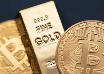 Bitcoin Moves Closer to Gold as US Debt Revives Debasement Trade