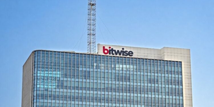 Bitwise CIO: Crypto Can Survive CLARITY Act Failure, Not the Wait