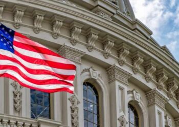 Coinbase Exec ‘Relentlessly Optimistic’ on CLARITY Act Odds