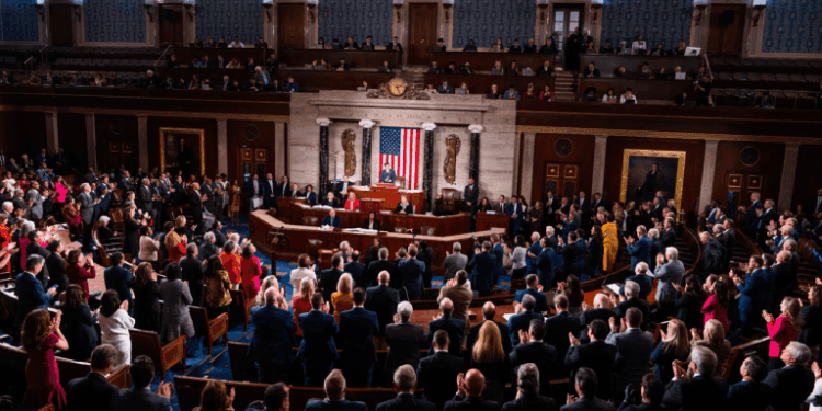 CLARITY Act Odds Stay Buried as Senate Showdown Closes In