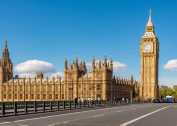 Ethics Probe Resumes After Pro-Crypto Farage Wins By-Election