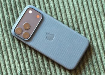 T-Mobile is giving away the Apple iPhone 17 for free this weekend — how to related claim term