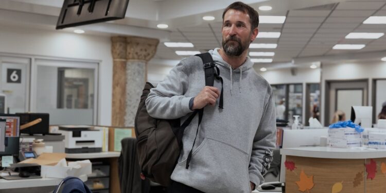 Dr. Robby returns from sabbatical in stressful The Pitt Season 3 teaser