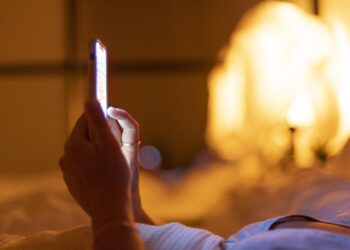 How to use AdultFriendFinder’s Sex Stories feature — vet your next sexting partner
