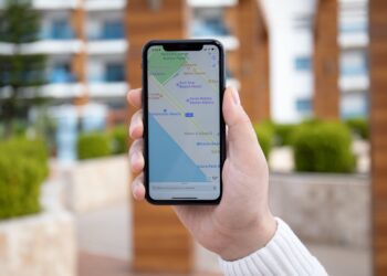 Looking for an off switch? Apple offers no way to remove ads from Maps