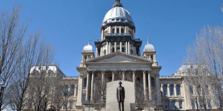 Illinois’ 0.2% Crypto Tax Sparks a Full-Blown Courtroom War
