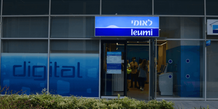 Israel’s Oldest Bank Bets Big on Bitcoin, Ether and Solana Trading