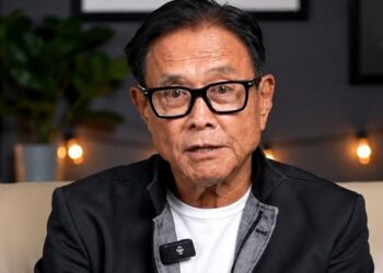Robert Kiyosaki Calls Expanded Treasury Buybacks QE, Backs Bitcoin