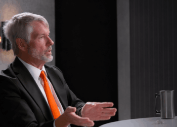 Saylor Strikes Again: Strategy Scoops Up $370M Worth of Bitcoin