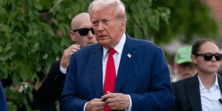 Trump to Host Coinbase, Ripple, Kraken at White House Aug. 19