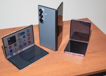 Here’s Samsung’s Advice for Apple and Its Upcoming Folding iPhone