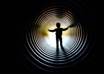 Apple and Google Miss Deadline to Block Child Nudity on Their Phones in the UK