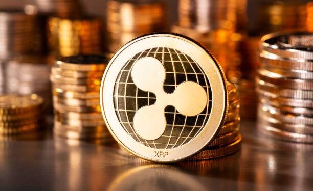 XRP Ledger Daily Fees Drop Below $400 As Network Activity Question Returns