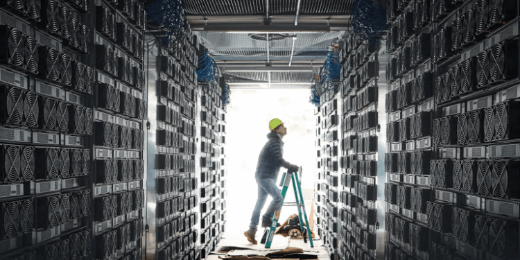 Bitcoin Hashrate Enters First Bear Market as AI Pulls Miners Away